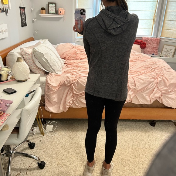 Ivivva Long Sleeve Hoodie - Picture 6 of 6